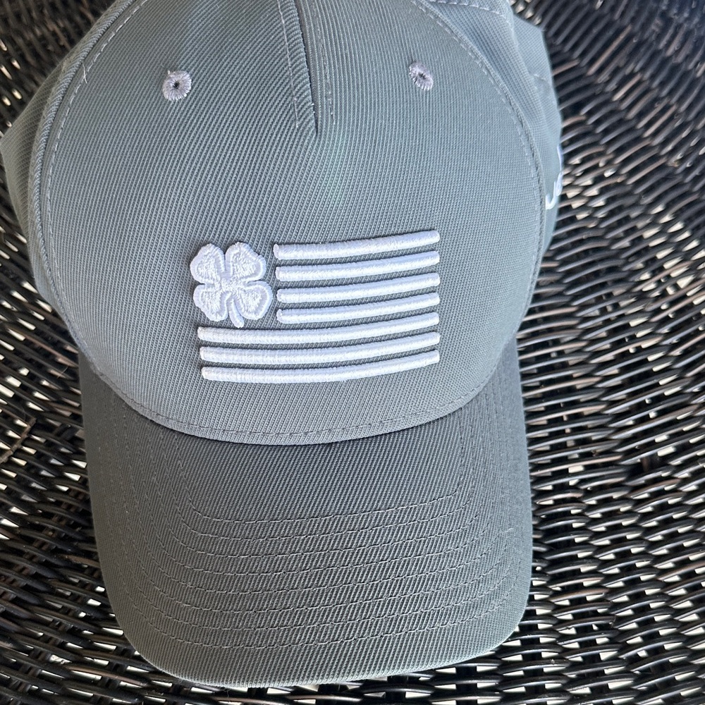 Black Clover. Gray Baseball Cap with Clover and Stripes